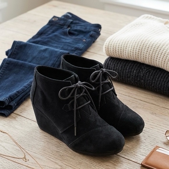 Toms Shoes - TOMS Kala Black Suede Lace Up Wedge Ankle Boots - Size 6.5